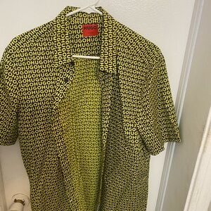 HUGO Men's Bold Yellow and Black Logo Shirt